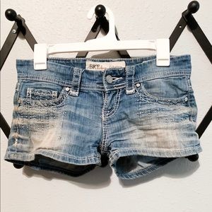BKE jean shorts size 25
